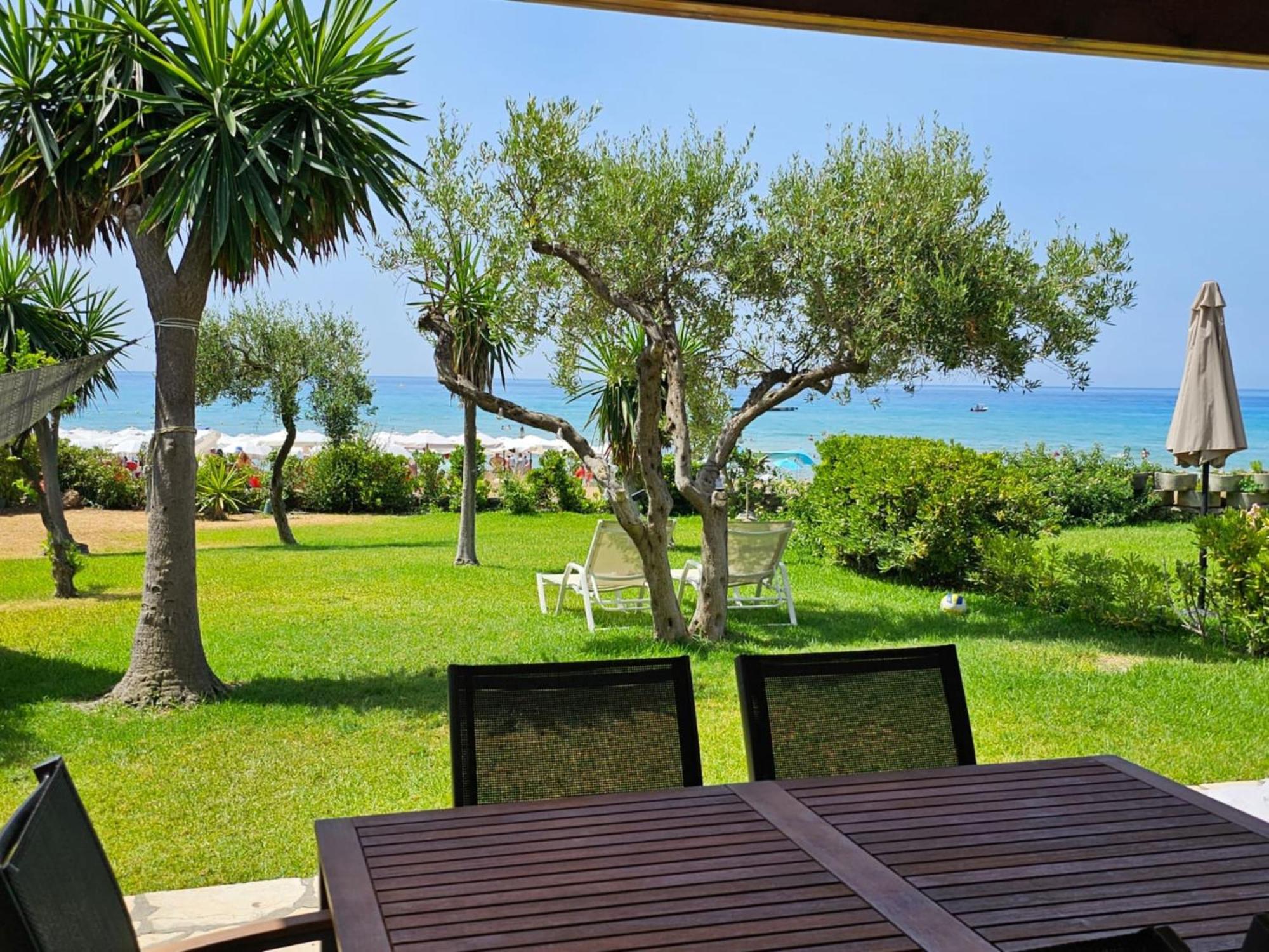 Glyfada Beachfront Apartment A3G المظهر الخارجي الصورة